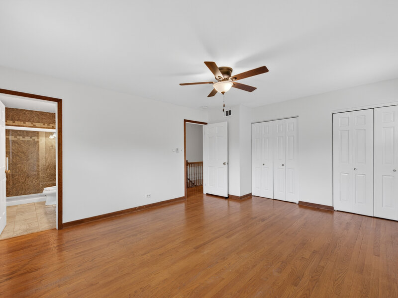 1717 N Burning Bush Lane Mount Prospect IL 60056