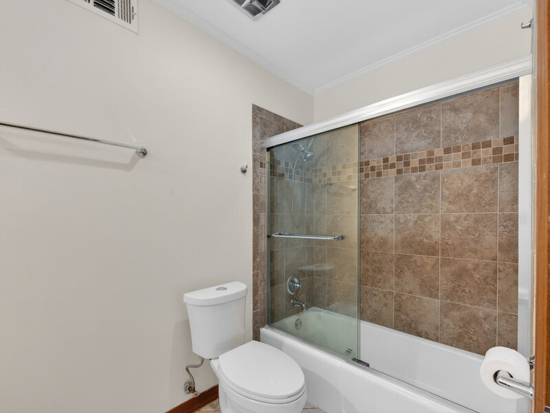 1717 N Burning Bush Lane Mount Prospect IL 60056