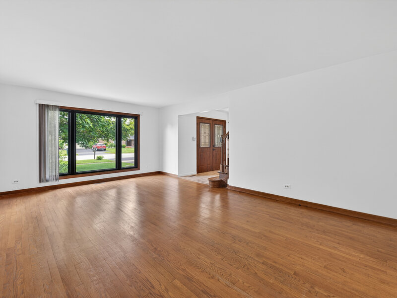 1717 N Burning Bush Lane Mount Prospect IL 60056