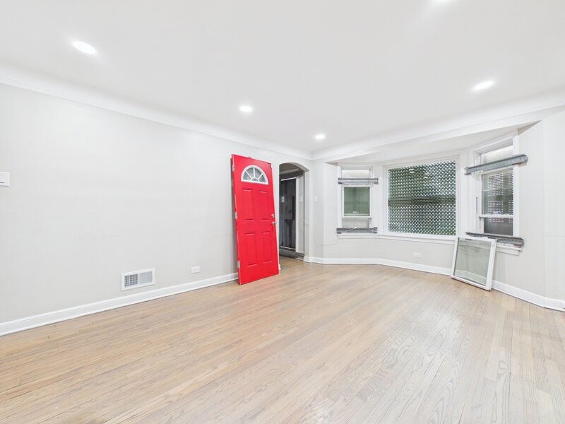 10615 S Vernon Avenue Chicago IL 60628