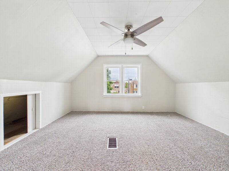10615 S Vernon Avenue Chicago IL 60628