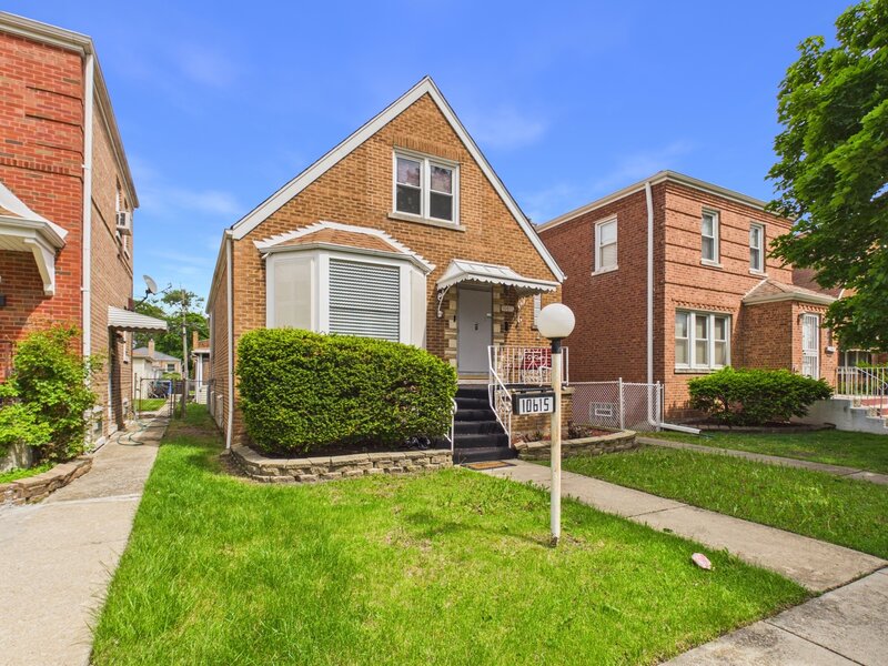10615 S Vernon Avenue Chicago IL 60628