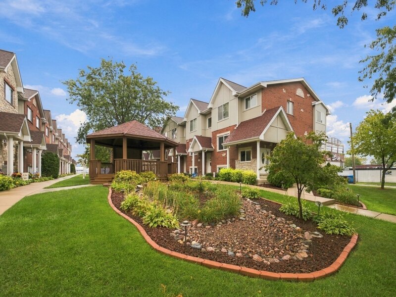 7204 W 83rd Street Bridgeview IL 60455