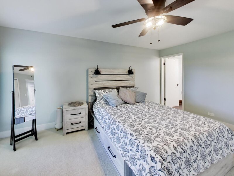 1520 Stonebridge Trail Wheaton IL 60189