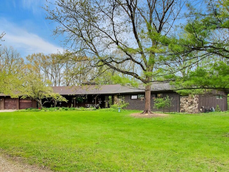27125 N Williams Park Road Wauconda IL 60084