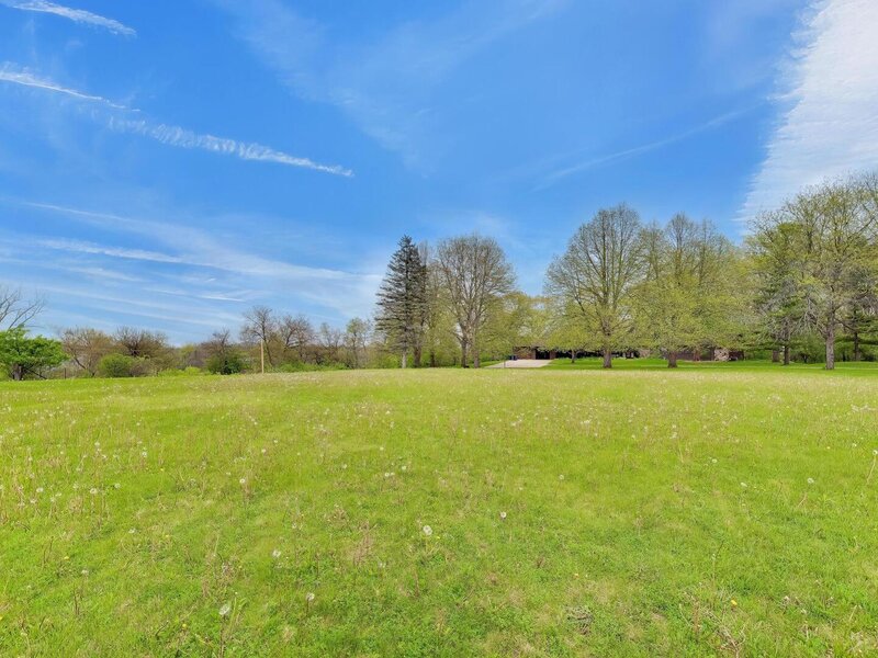 27125 N Williams Park Road Wauconda IL 60084
