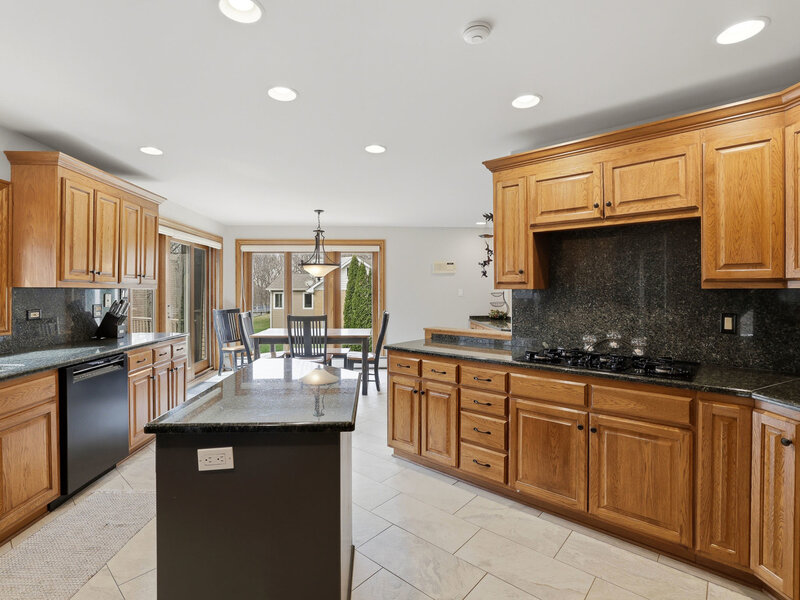 33 W Eureka Avenue Lemont IL 60439