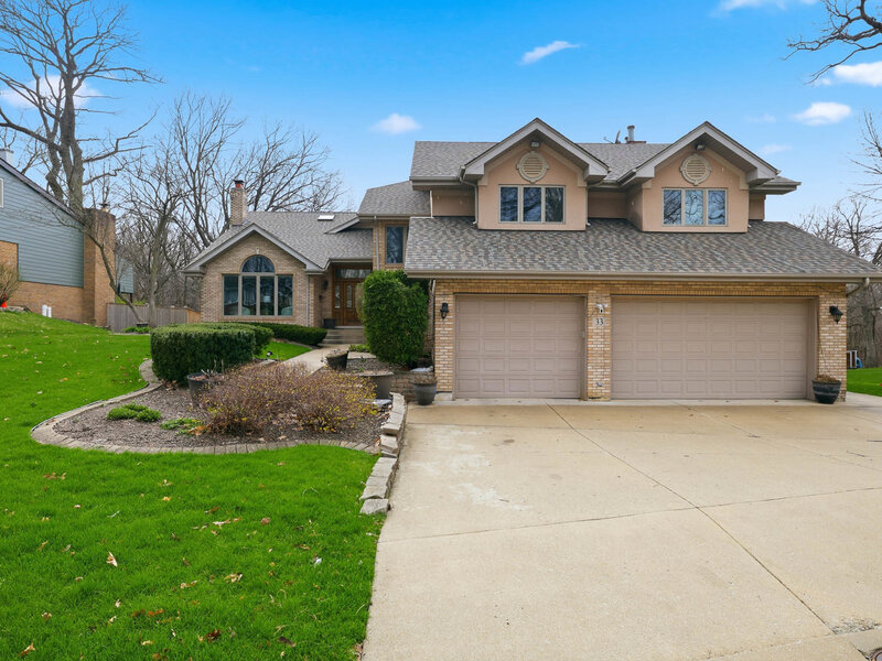 33 W Eureka Avenue Lemont IL 60439
