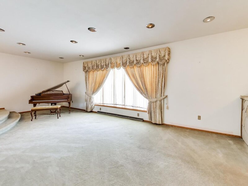 20 N Carbon Hill Road Coal City IL 60416