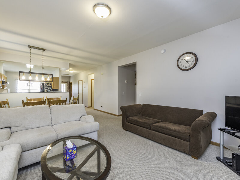 109 Hunter Court Grayslake IL 60030