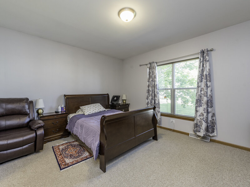 109 Hunter Court Grayslake IL 60030