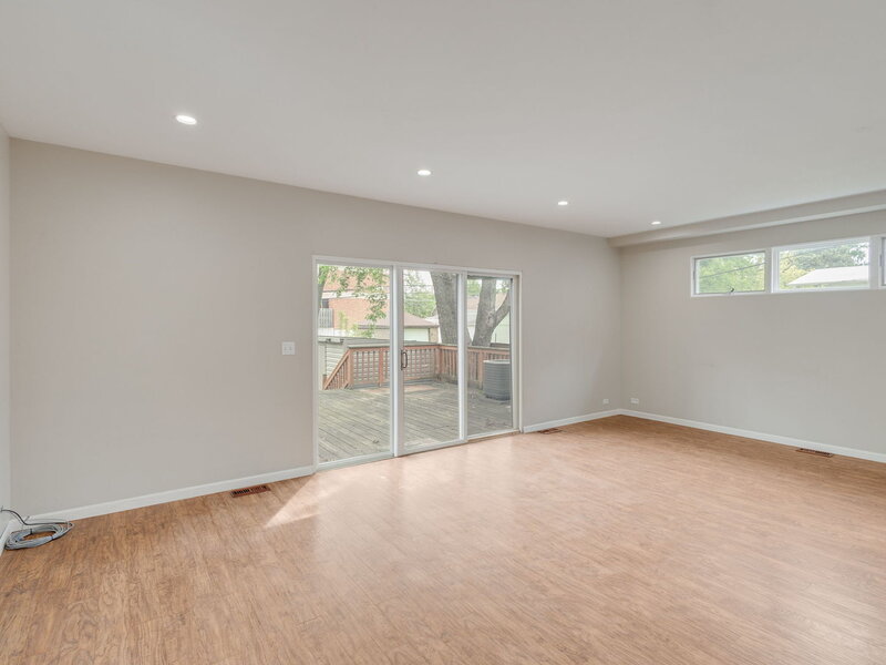 9535 S Fairfield Avenue Evergreen Park IL 60805