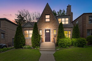 Photo of 9535 S Fairfield Avenue Evergreen Park IL 60805