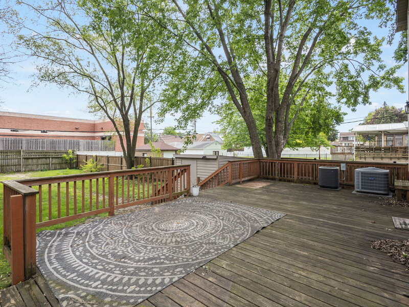 9535 S Fairfield Avenue Evergreen Park IL 60805