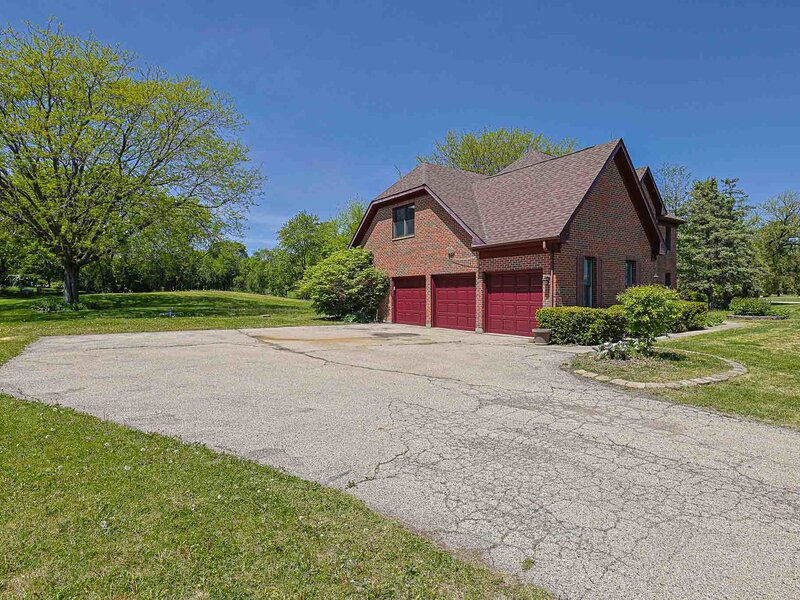 37 Mark Drive Hawthorn Woods IL 60047