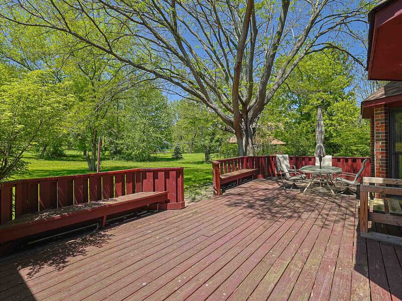 37 Mark Drive Hawthorn Woods IL 60047