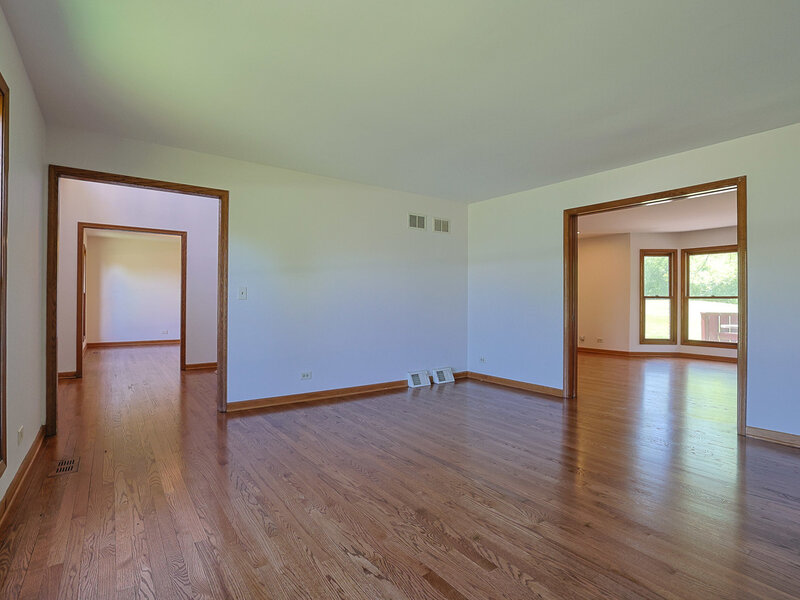 37 Mark Drive Hawthorn Woods IL 60047