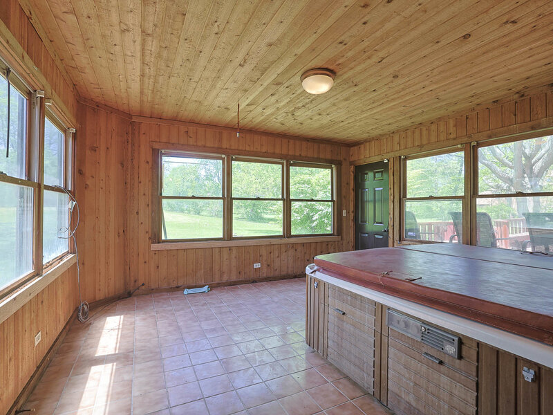 37 Mark Drive Hawthorn Woods IL 60047