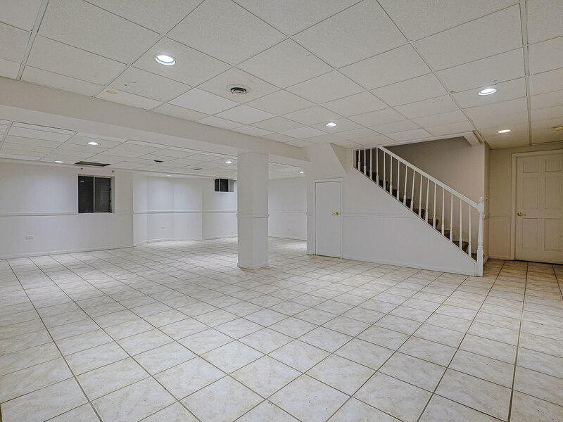 37 Mark Drive Hawthorn Woods IL 60047