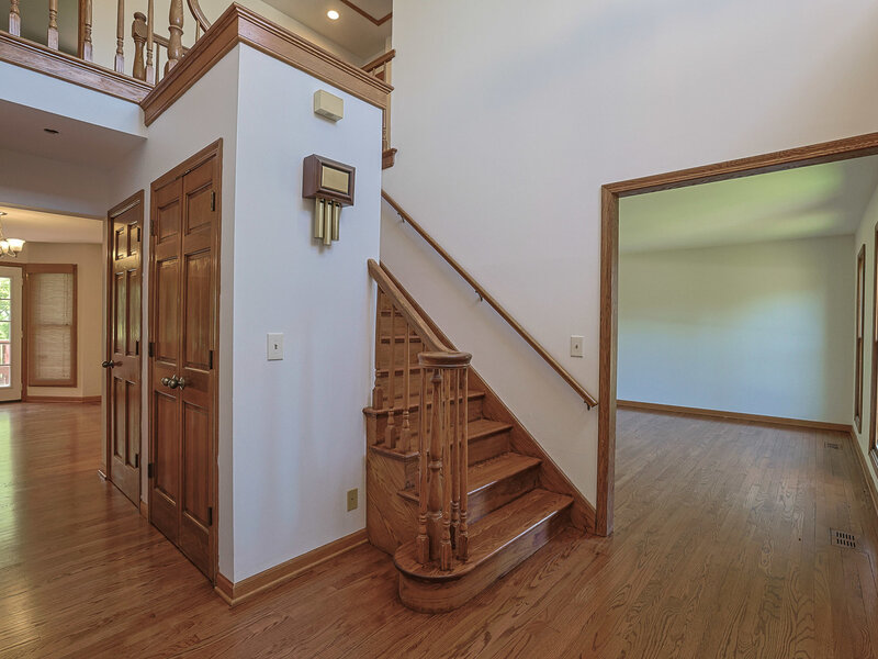 37 Mark Drive Hawthorn Woods IL 60047