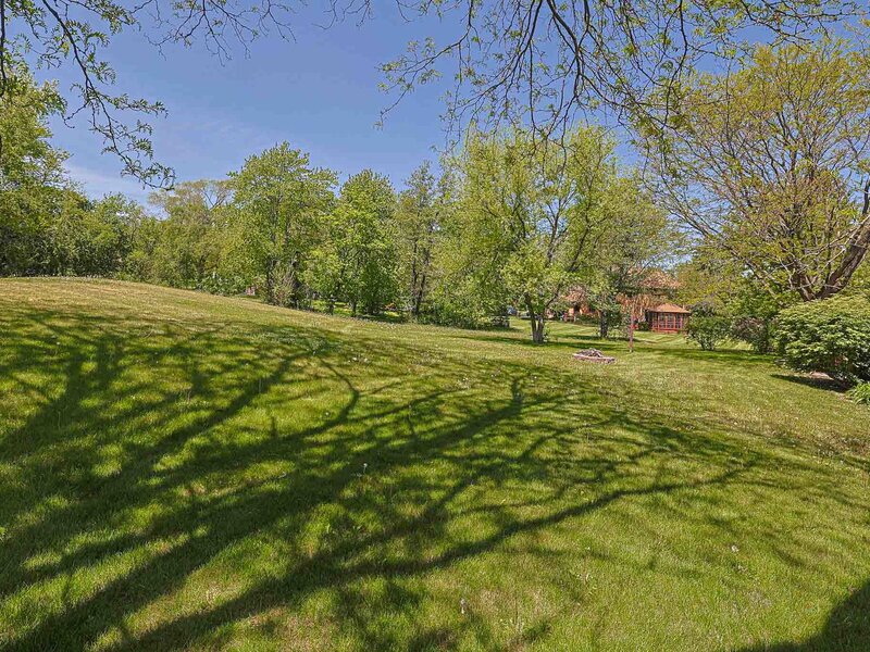 37 Mark Drive Hawthorn Woods IL 60047