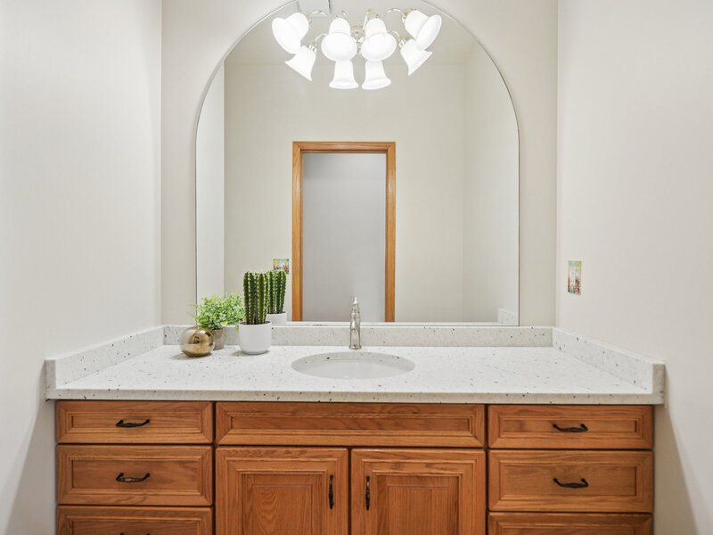 3160 Lundy Lane Bettendorf IA 52722