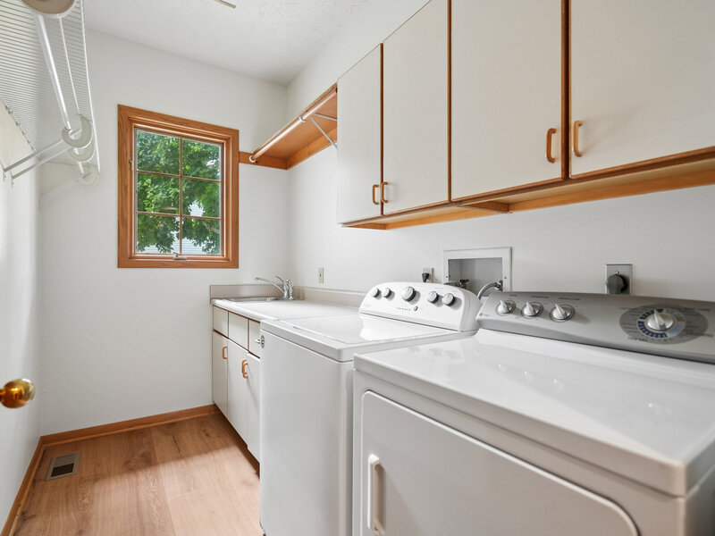 3160 Lundy Lane Bettendorf IA 52722