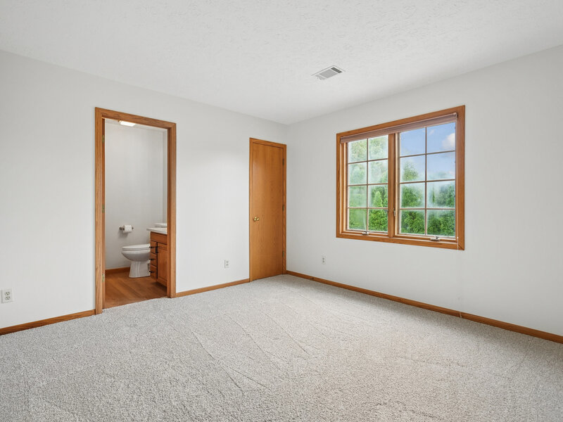 3160 Lundy Lane Bettendorf IA 52722