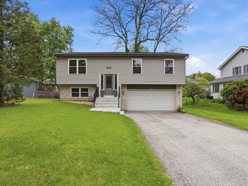 6212 Leonard Avenue Downers Grove IL 60516