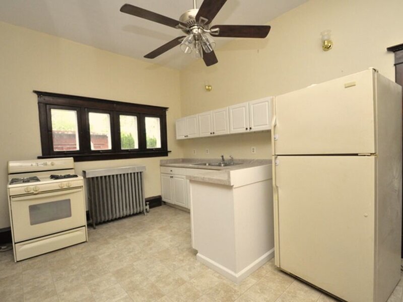 112 W Hickory Street Streator IL 61364