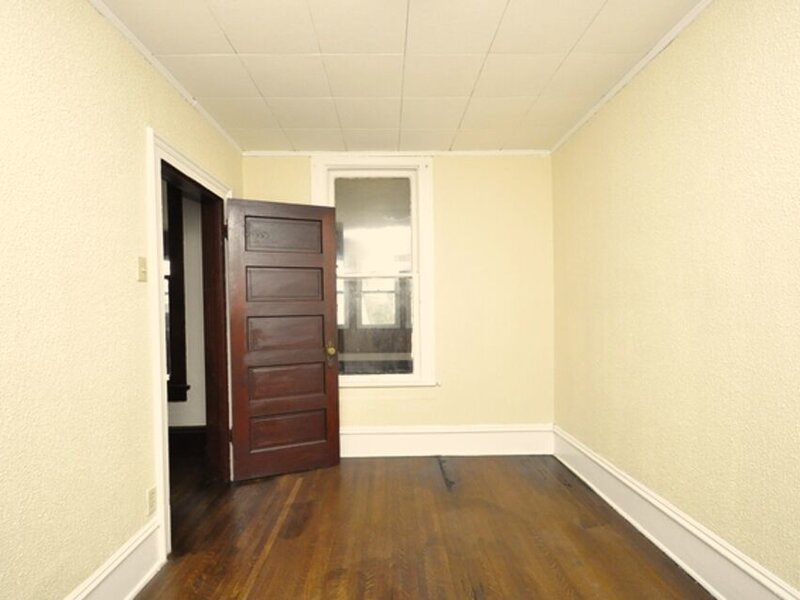 112 W Hickory Street Streator IL 61364