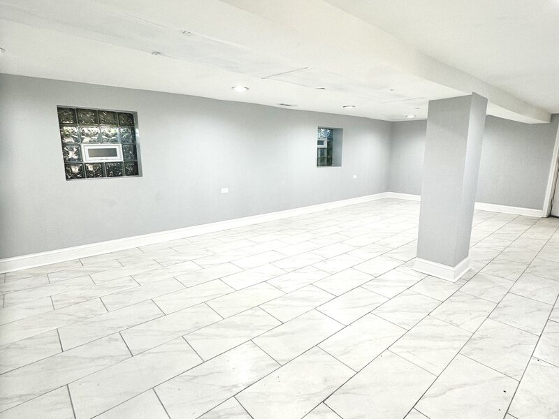 2720 W Harrison Street Chicago IL 60612