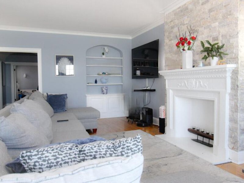 7321 S South Shore Drive Chicago IL 60649