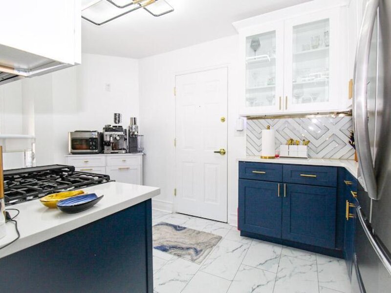7321 S South Shore Drive Chicago IL 60649