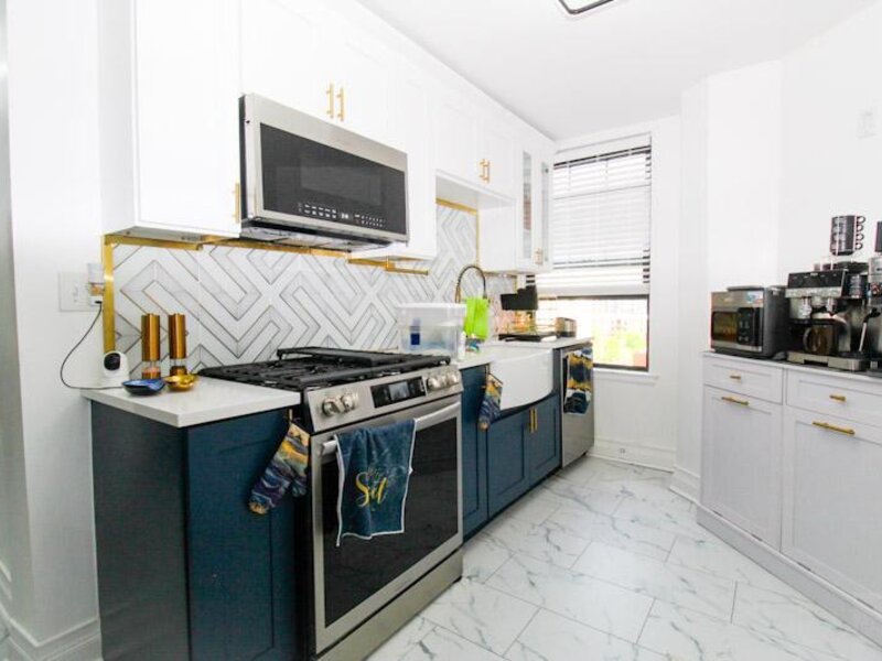 7321 S South Shore Drive Chicago IL 60649