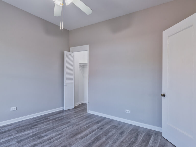 1327 E 52nd Street Chicago IL 60615