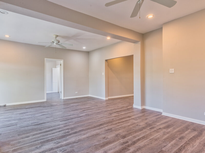 1327 E 52nd Street Chicago IL 60615
