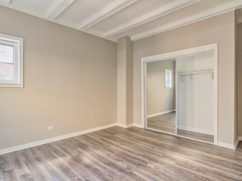 1327 E 52nd Street Chicago IL 60615