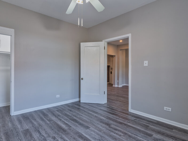 1327 E 52nd Street Chicago IL 60615