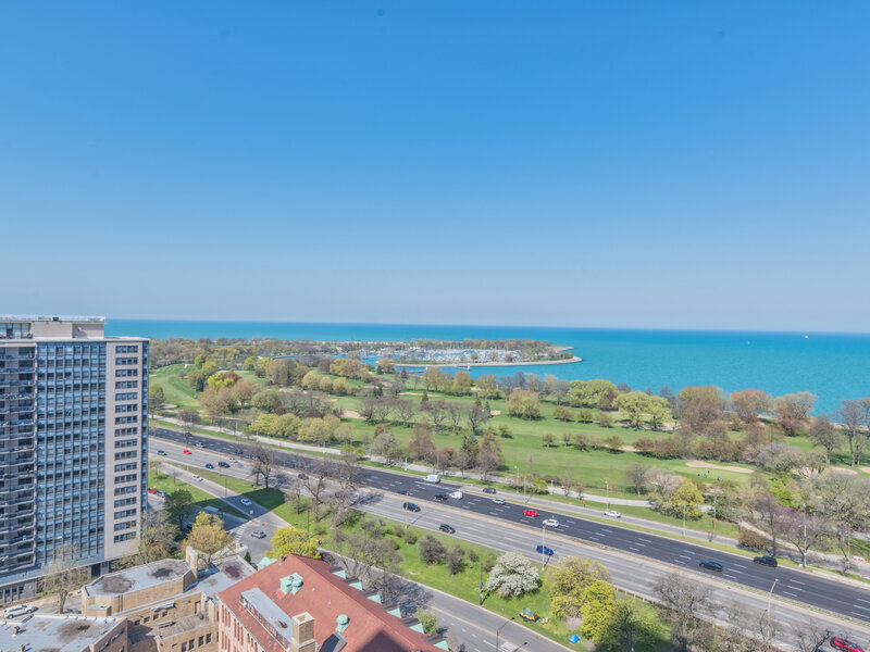 1327 E 52nd Street Chicago IL 60615