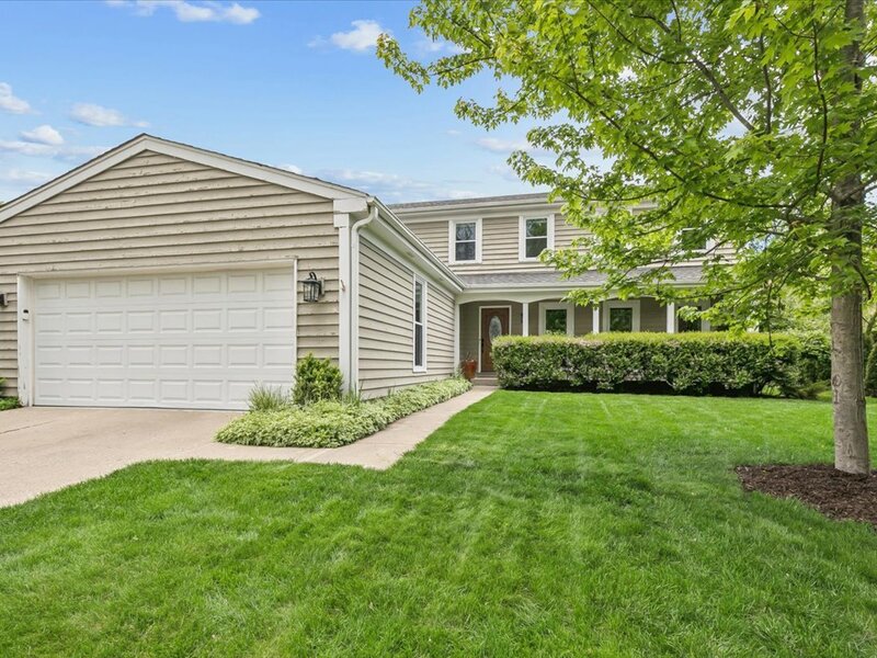 250 Wilshire Road Lake Forest IL 60045