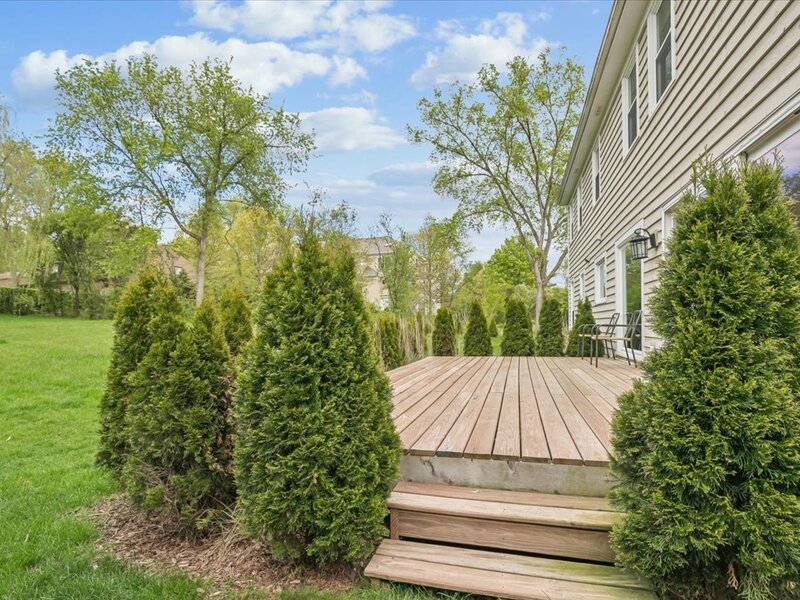 250 Wilshire Road Lake Forest IL 60045