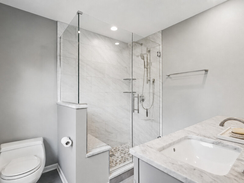250 Wilshire Road Lake Forest IL 60045