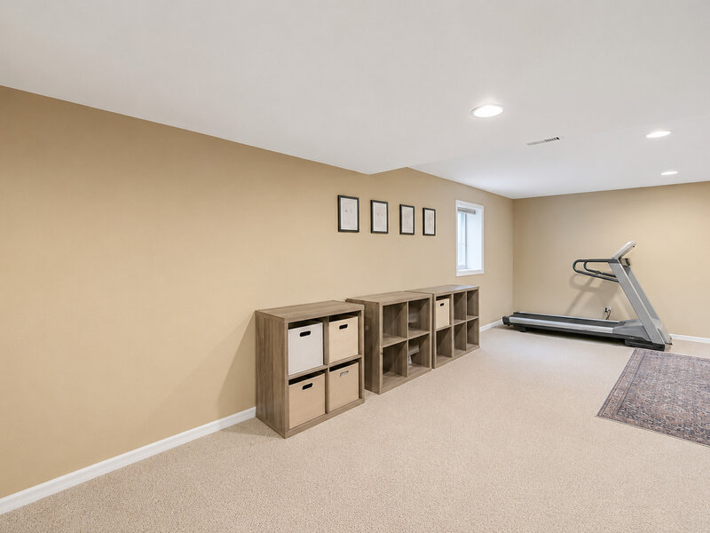 250 Wilshire Road Lake Forest IL 60045