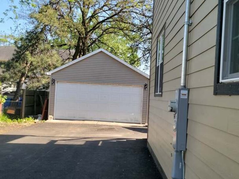 10615 Schubert Avenue Melrose Park IL 60164
