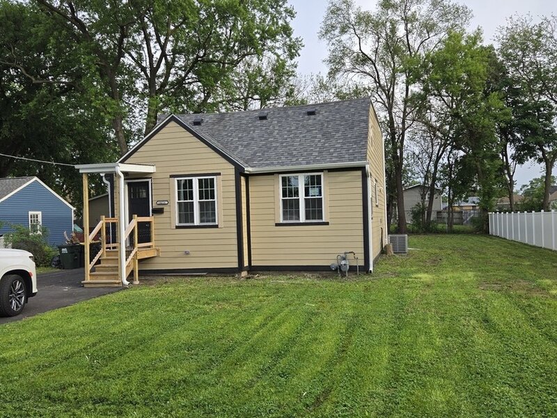 10615 Schubert Avenue Melrose Park IL 60164