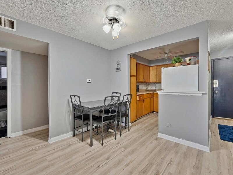9708 Nottingham Avenue Chicago Ridge IL 60415