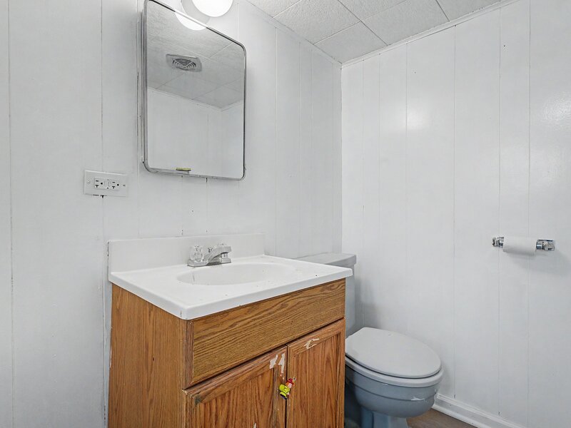 9256 S Calumet Avenue Chicago IL 60619