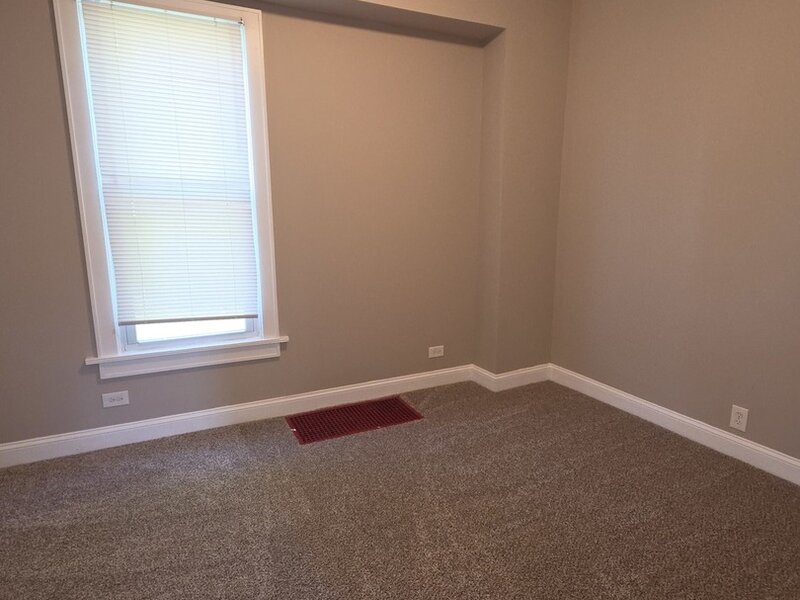 118 N Washington Street Carpentersville IL 60110