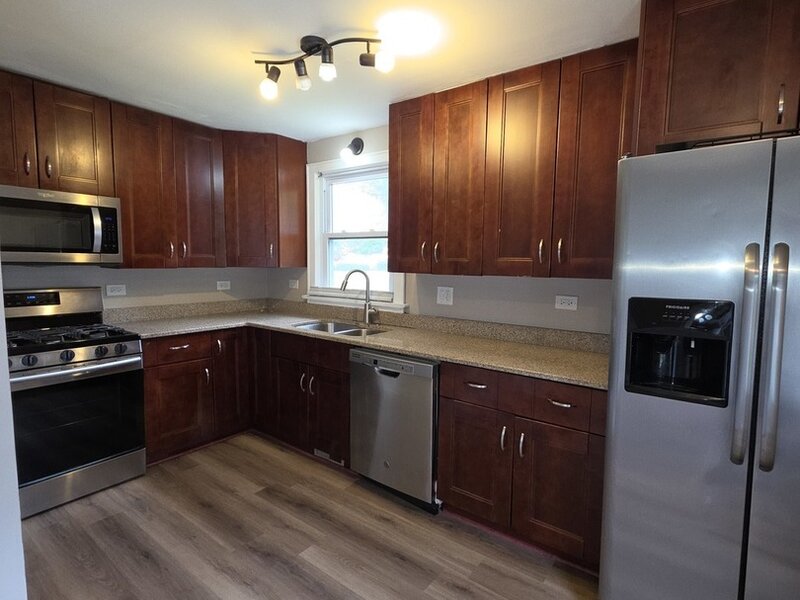 118 N Washington Street Carpentersville IL 60110